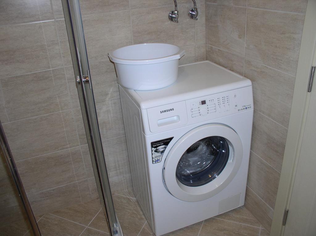 סאני ביץ' Lvv Palace Apartment מראה חיצוני תמונה
